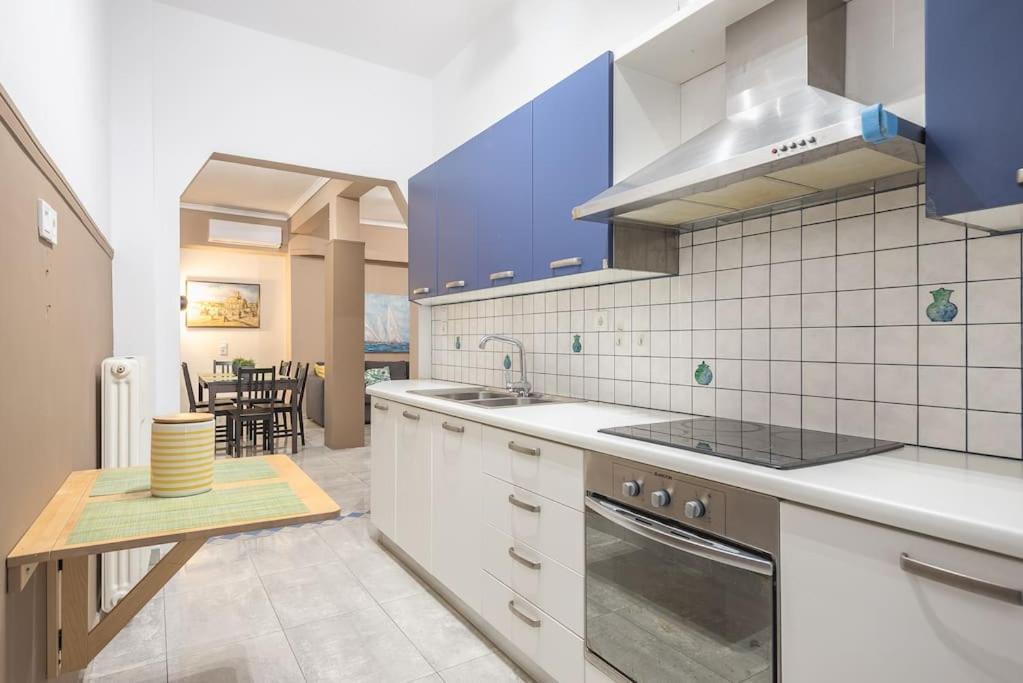 Pegasus Apartment Pireo Esterno foto